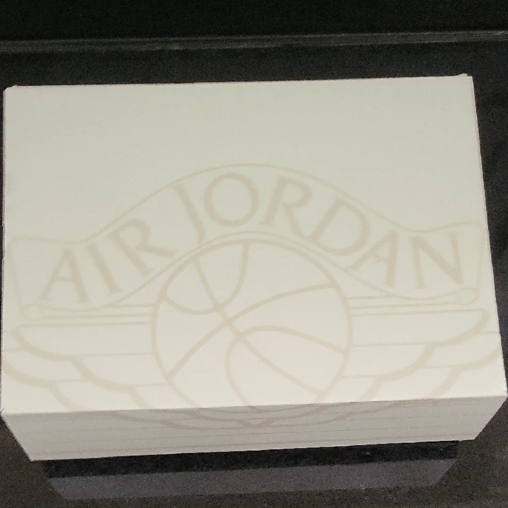 Retro 2 Jordan Origins